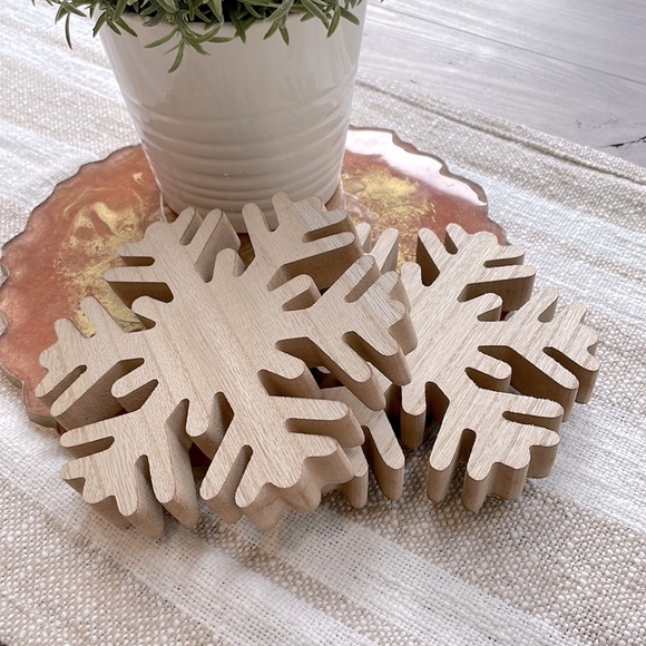 Pair of Christmas Wooden Snowflake decor. Brand new. - Picture 3 of 3